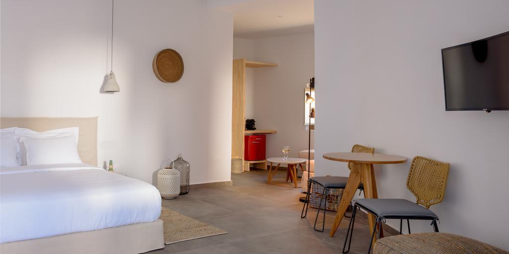 Earino Suites And Villa Akrotiri  Exterior photo